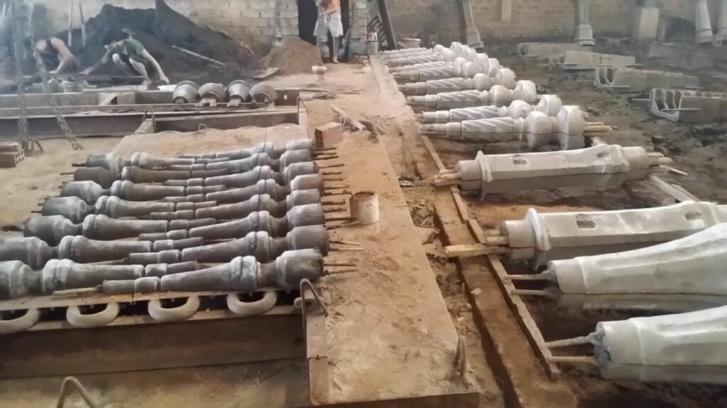 Core of sanding mold Green sand casting technology is traditional technology . Even this handicraft casting method is the longest method but still now its influence in improve of the world industry